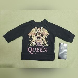 NWT Queen Cozy Black Sweatshirt